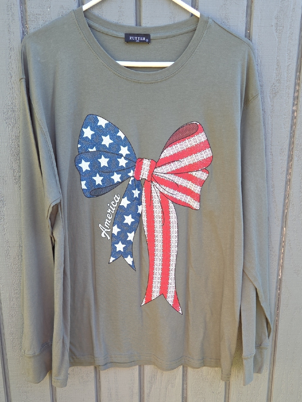 New Long Sleeve American Flag Bow Graphic Gray